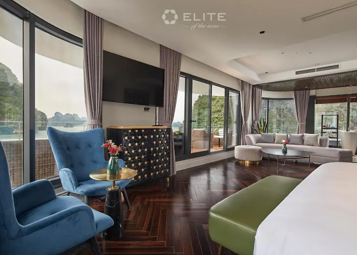 Botel Elite Of The Seas 5*
